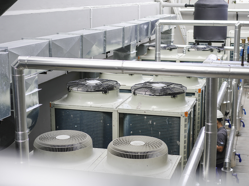 chiller_0000s_0002_DAIKIN_Auditorio_43